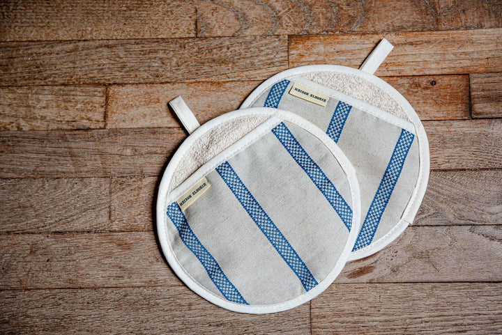 Pot holders oven gloves round linen union with blue stripes 
